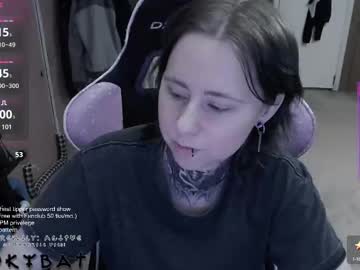 Spookybat Chaturbate stream image from March 19, 2025