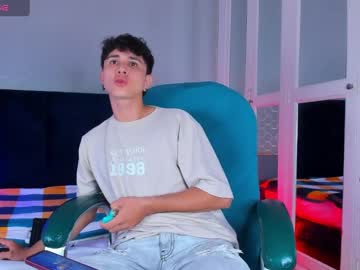 Daniel_Harris Chaturbate stream image from March 19, 2025