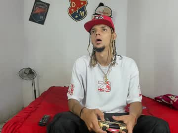 Johan_And_Antonella Chaturbate stream image from March 19, 2025