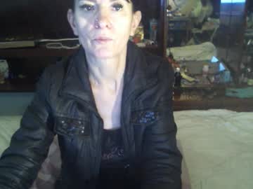 8mistress8 Chaturbate stream image from March 19, 2025