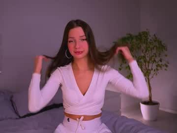 Claire_Amoure Chaturbate stream image from March 19, 2025