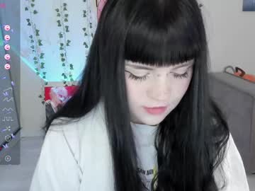 Selena___Cute Chaturbate stream image from March 19, 2025
