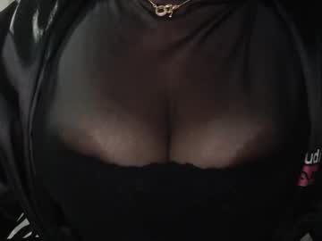 Nadia_Abaud Chaturbate stream image from March 19, 2025