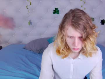Nellystarrr Chaturbate stream image from March 19, 2025