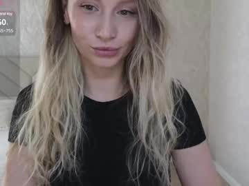 Alicewonders_ stream image from March 19, 2025