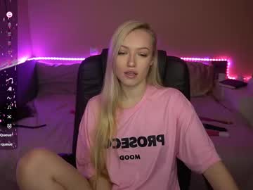 Amandaafire Chaturbate stream image from March 19, 2025