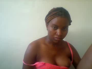 Blondebarbiey Chaturbate stream image from March 19, 2025