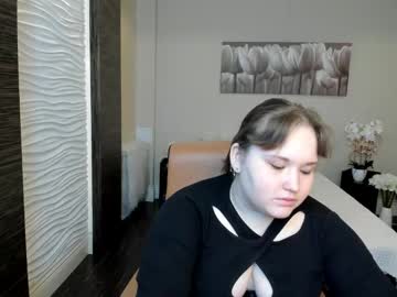 Cinamon_Bun Chaturbate stream image from March 19, 2025