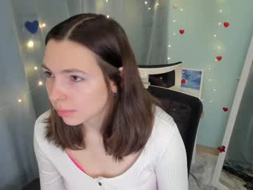 Kim_Go Chaturbate stream image from March 19, 2025
