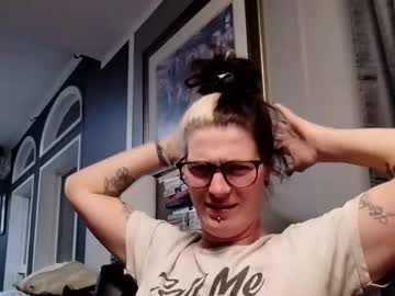 Oddywithabody Chaturbate stream image from March 19, 2025