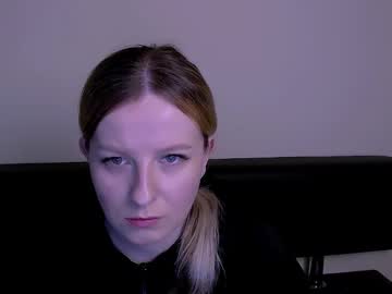 Vanillaex_ Chaturbate stream image from March 19, 2025