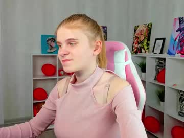 Alya_Vizz Chaturbate stream image from March 19, 2025