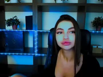 Lexi_Jos Chaturbate stream image from March 19, 2025