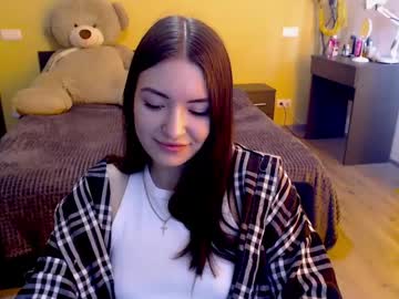 Nancyloyd Chaturbate stream image from March 19, 2025