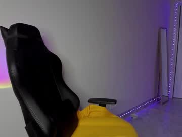Vincent__Strong Chaturbate stream image from March 19, 2025