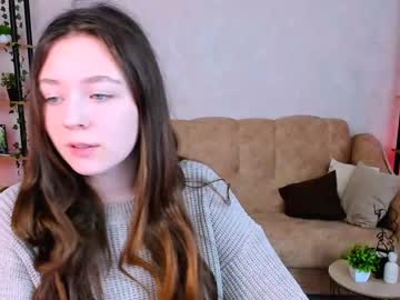 Alluringlook Chaturbate stream image from March 19, 2025