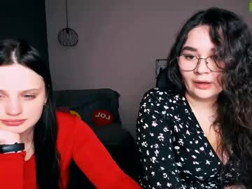 Fiery_Lips Chaturbate stream image from March 19, 2025