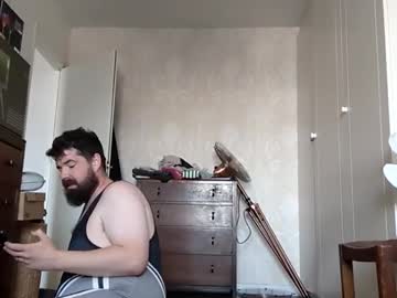 Jbearsly Chaturbate stream image from March 19, 2025