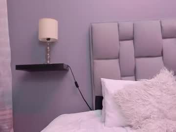 Sophie_Crawford Chaturbate stream image from March 19, 2025