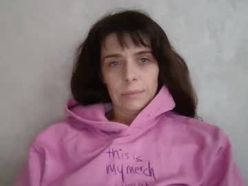 Linda_Katis Chaturbate stream image from March 19, 2025