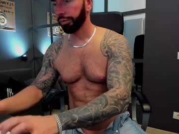Arongrant Chaturbate stream image from March 19, 2025