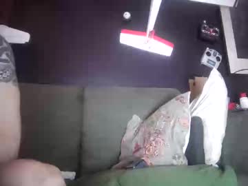 Biggie32113296 Chaturbate stream image from March 19, 2025
