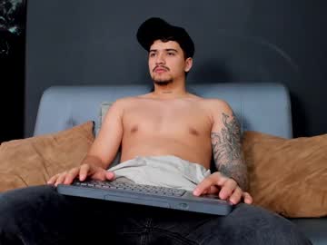 Fetherick Chaturbate stream image from March 19, 2025