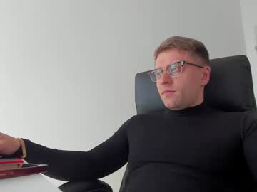 Findomguyxxx Chaturbate stream image from March 19, 2025