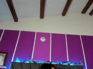 Mia_Daviess Chaturbate stream image from March 19, 2025