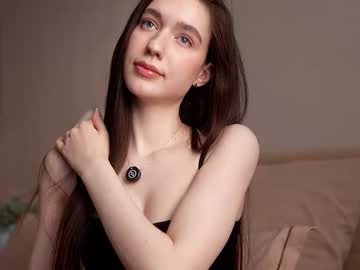 Justbarbie_New_ Chaturbate stream image from March 19, 2025