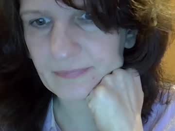 Nadifox Chaturbate stream image from March 19, 2025