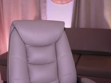 Sara_Albrecht Chaturbate stream image from March 19, 2025