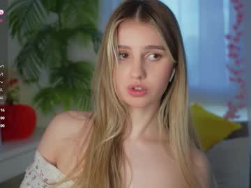 Fluffy_Angel Chaturbate stream image from March 19, 2025