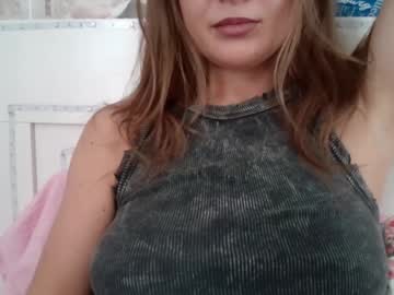 Jennifer838 Chaturbate stream image from March 19, 2025