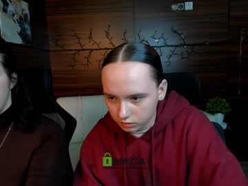 Lise_Mow Chaturbate stream image from March 19, 2025