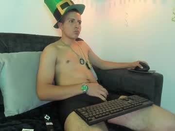 Owlman_Ossa Chaturbate stream image from March 19, 2025