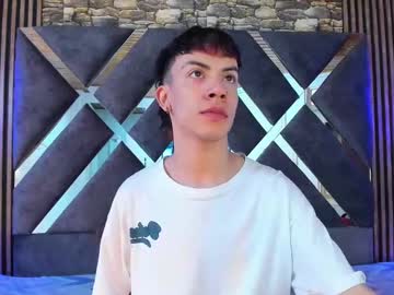 Aaron_Blink1 Chaturbate stream image from March 19, 2025