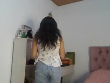 Alia054 Chaturbate stream image from March 19, 2025