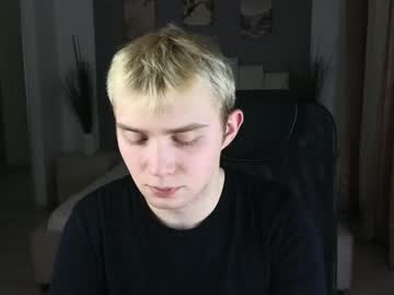 Davidclarkk Chaturbate stream image from March 19, 2025