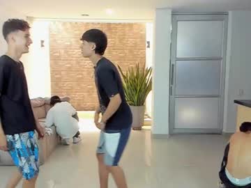 Dylanbisex_Hot Chaturbate stream image from March 19, 2025