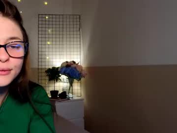 Kellycandys Chaturbate stream image from March 19, 2025