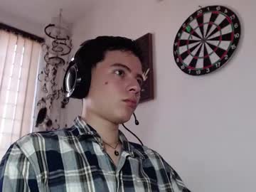 Leonelconnor Chaturbate stream image from March 19, 2025