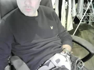 Chrisprngr Chaturbate stream image from March 19, 2025