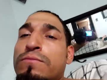 Dawolfjoe Chaturbate stream image from March 19, 2025