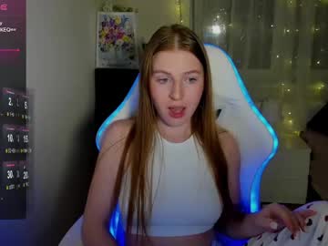 Jessiemoonn Chaturbate stream image from March 19, 2025