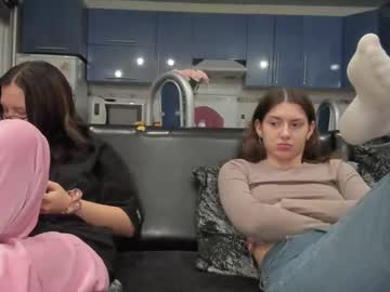 Sweet_Violetti Chaturbate stream image from March 19, 2025