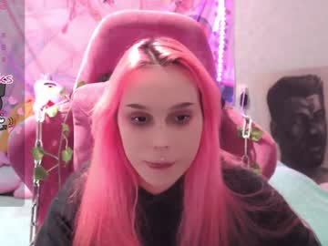 Pineapple_Dope Chaturbate stream image from March 19, 2025