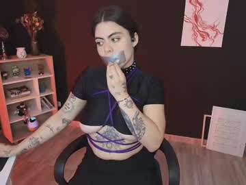 Wednesdayfriday Chaturbate stream image from March 19, 2025