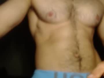 8000zuerich Chaturbate stream image from March 19, 2025