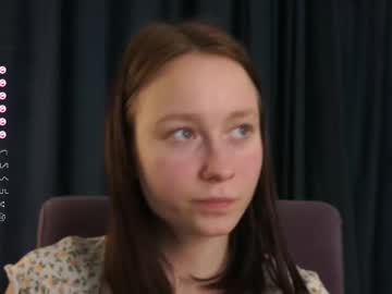 Bettybarnett Chaturbate stream image from March 19, 2025